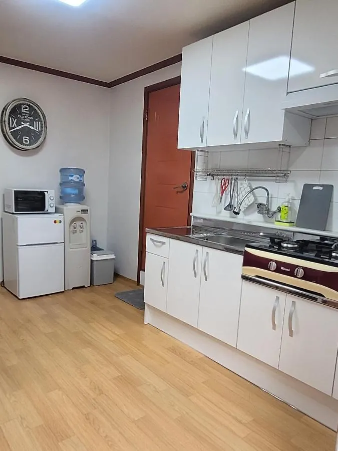 Spacious Master Suite #5 Seoul